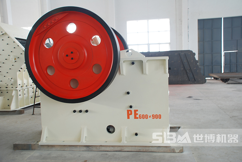 PE600x900顎式破碎機，時產120噸碎石機