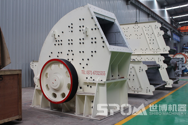 一級破碎機(jī)，重錘式破碎機(jī)