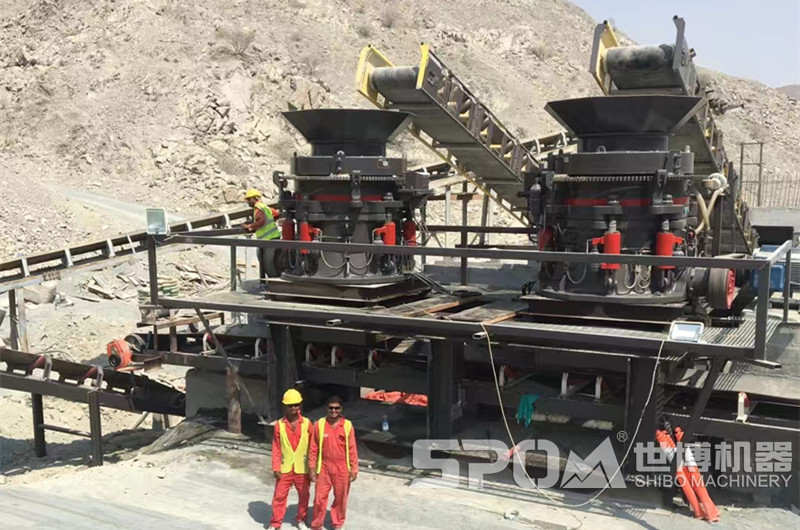 圖5，兩臺二破圓錐破碎機(jī)