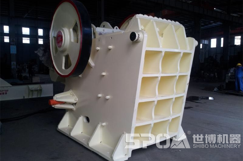 顎式破碎機 產(chǎn)量大的石子破碎機