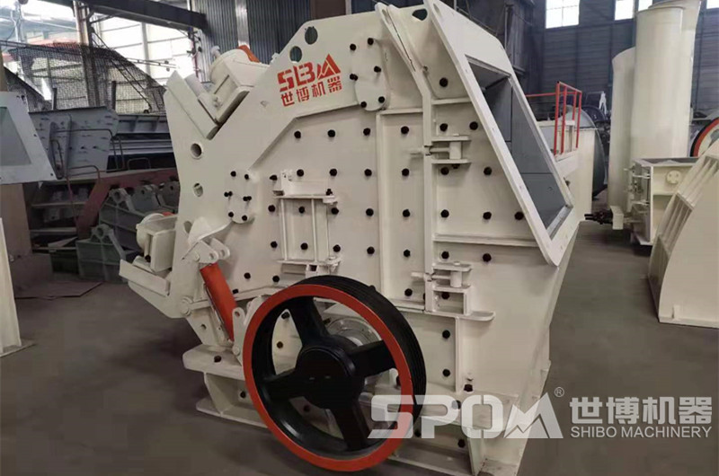 LF150大口反擊式破碎機(jī)，時(shí)產(chǎn)150噸粗碎機(jī)推薦型號(hào)