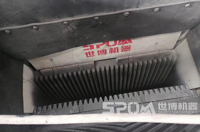 細牙破碎機進料口，細鄂板齒板