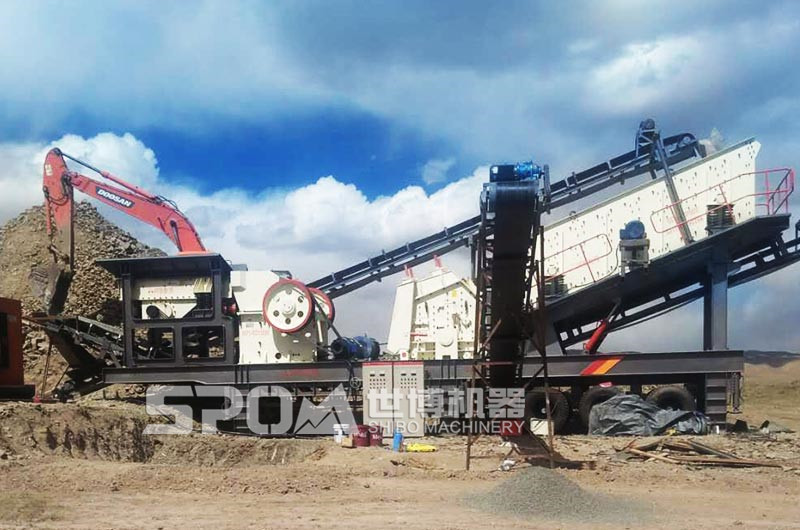 四組合移動(dòng)破碎機(jī)