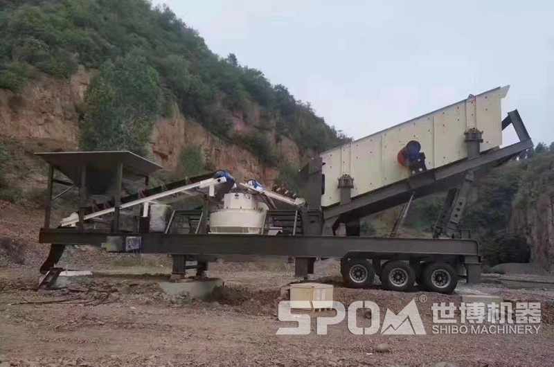 客戶移動(dòng)式制砂機(jī)安裝現(xiàn)場(chǎng)