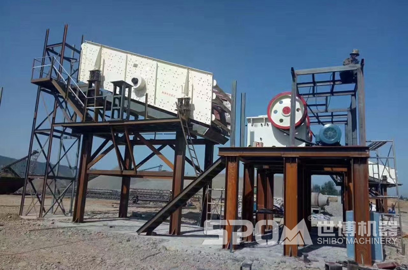 圓振篩在破碎生產(chǎn)線中的應用