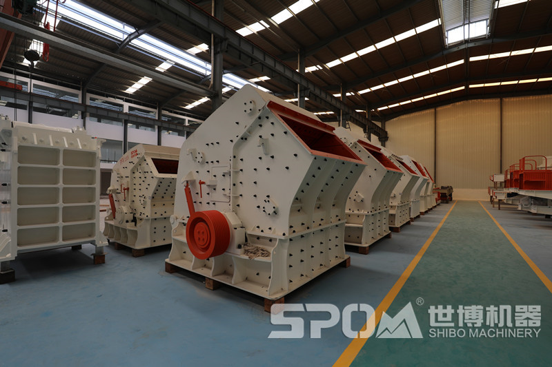 砂石料破碎設(shè)備，反擊式破碎機(jī)
