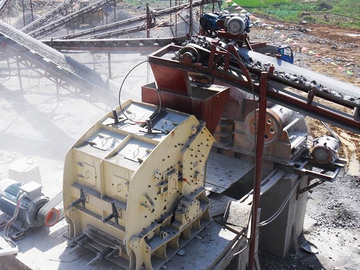 安徽阜陽反擊式破碎生產(chǎn)線現(xiàn)場(chǎng)
